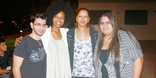 Amigos reunidos: Eduardo Castro, Elaine Moon, Maria Américo e Flávia Panhan  